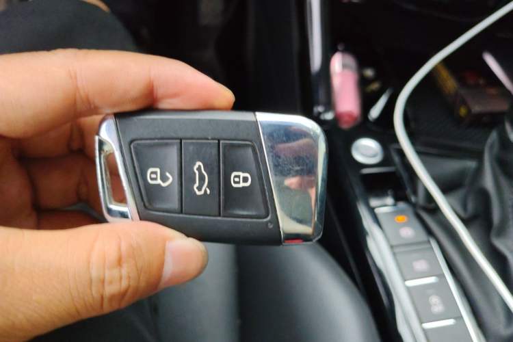 Used Volkswagen Passat 2019 330TSI Elite Edition China V Standard Vehicle Key