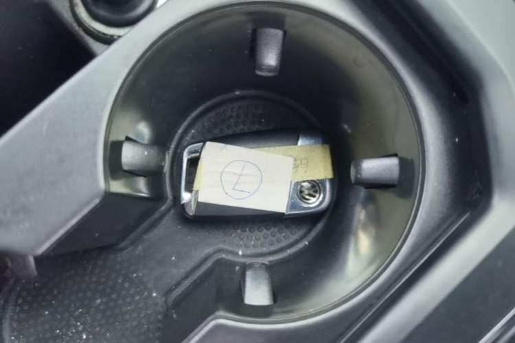 Used Volkswagen Passat 2019 280TSI Business Edition China VI Vehicle Key