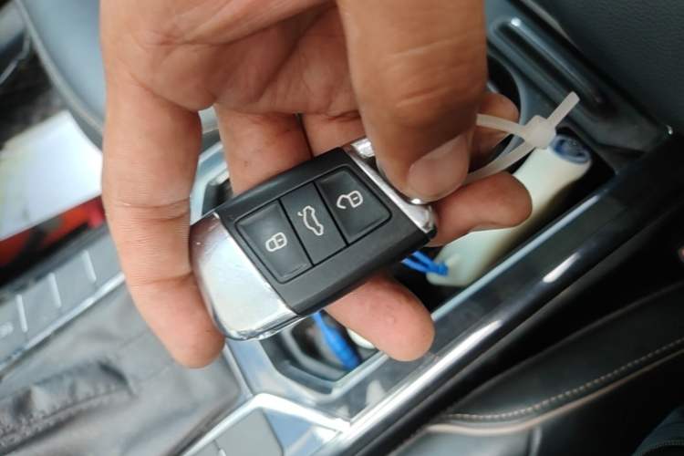 Used Volkswagen Passat 2019 330TSI Elite Edition China V Standard Vehicle Key