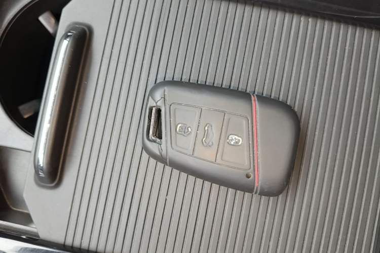 Used Volkswagen Passat 2019 330TSI Elite Edition China V Standard Vehicle Key