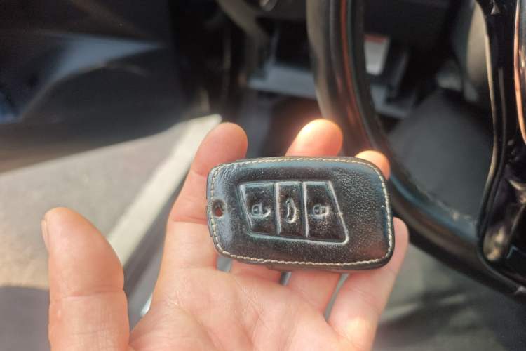 Used Volkswagen Passat 2019 330TSI Luxury Edition China VI Standard Vehicle Key