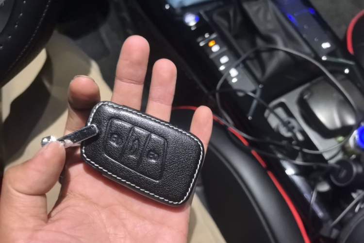 Used Volkswagen Passat 2019 330TSI Luxury Edition China VI Standard Vehicle Key