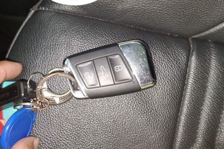 Used Volkswagen Passat 2019 330TSI Elite Edition China V Standard Vehicle Key