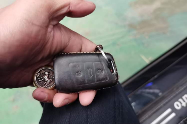 Used Volkswagen Passat 2019 330TSI Luxury Edition China VI Standard Vehicle Key