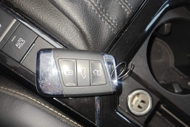 Used Volkswagen Passat 2019 330TSI Elite Edition China V Standard Vehicle Key