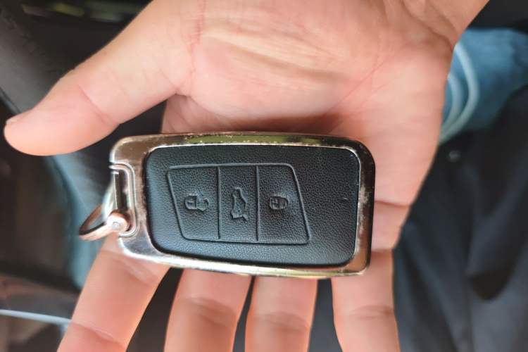 Used Volkswagen Passat 2019 330TSI Luxury Edition China VI Standard Vehicle Key