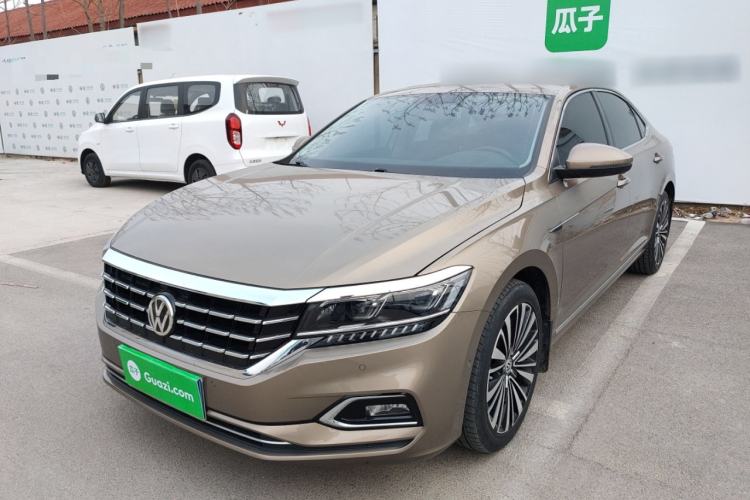 Used Volkswagen Passat 2019 330TSI Luxury Edition China VI
