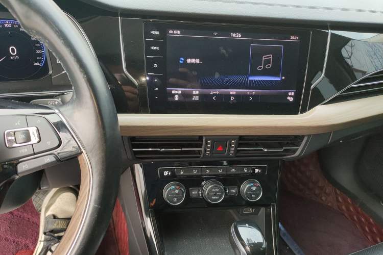 Used Volkswagen Passat 2019 330TSI Luxury Edition China VI Audio And AC Panel