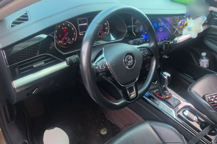 Used Volkswagen Passat 2019 330TSI Elite Edition China V Standard Center Console