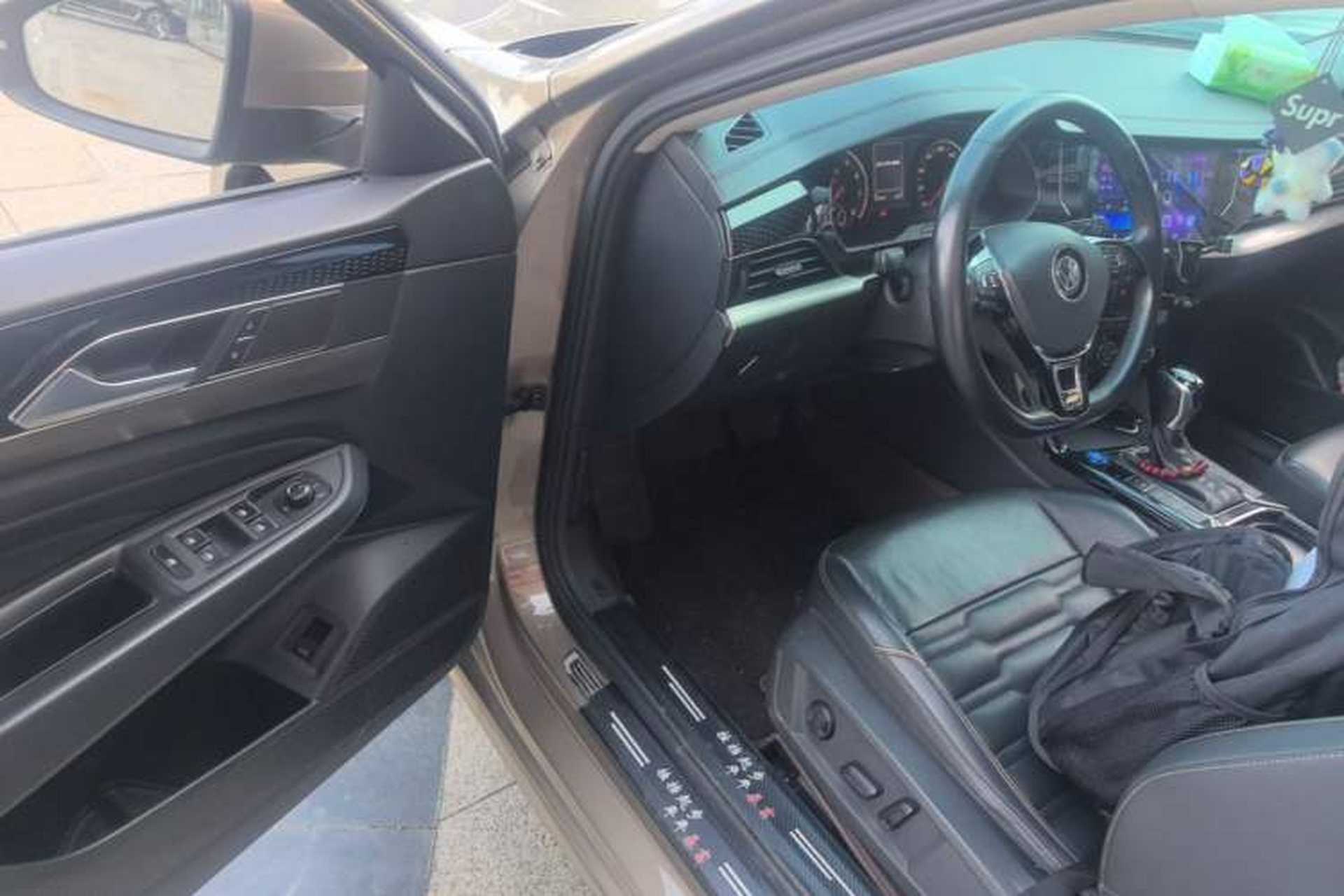 Used Volkswagen Passat 2019 330TSI Elite Edition China V Standard Driver Seat