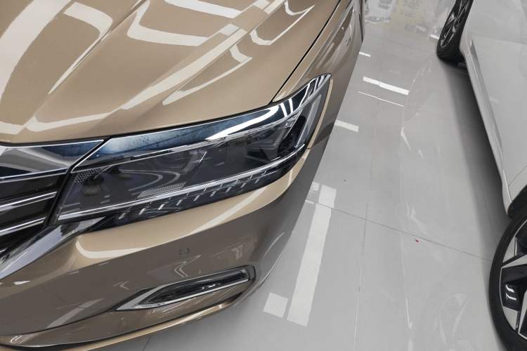 Used Volkswagen Passat 2019 330TSI Luxury Edition China VI Standard Left Front Headlight
