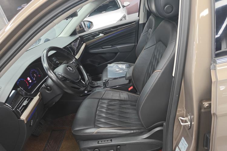 Used Volkswagen Passat 2019 330TSI Luxury Edition China VI Standard Left Front Seat