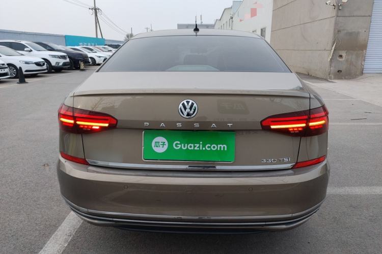 Used Volkswagen Passat 2019 330TSI Luxury Edition China VI Rear