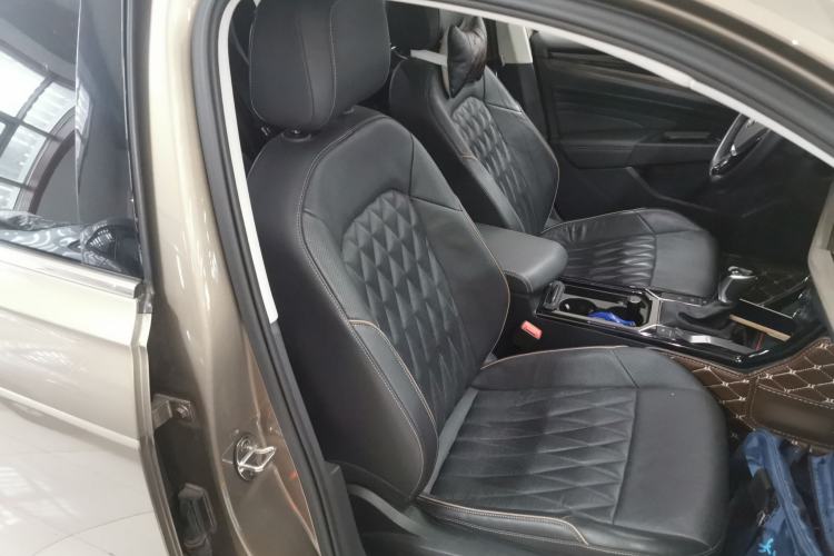 Used Volkswagen Passat 2019 330TSI Luxury Edition China V Standard Right Front Seat