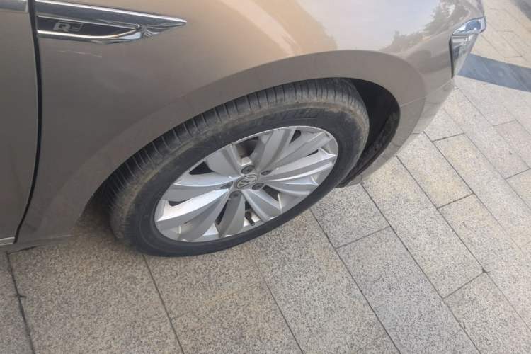 Used Volkswagen Passat 2019 330TSI Elite Edition China V Standard Right Rear Wheel Hub