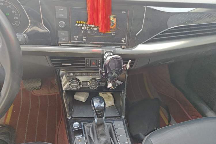 Used Volkswagen Passat 2019 330TSI Elite Edition China V Standard Audio And AC Panel