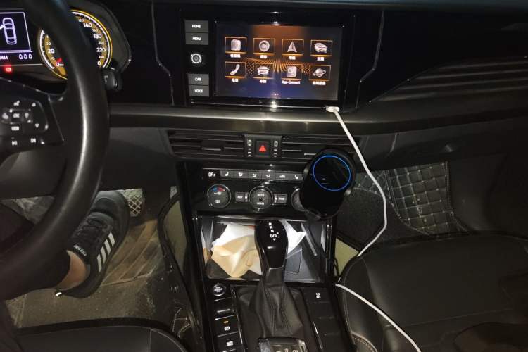 Used Volkswagen Passat 2019 330TSI Elite Edition China VI Audio And AC Panel