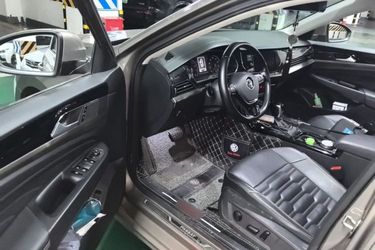 Used Volkswagen Passat 2019 330TSI Elite Edition China VI Driver Seat