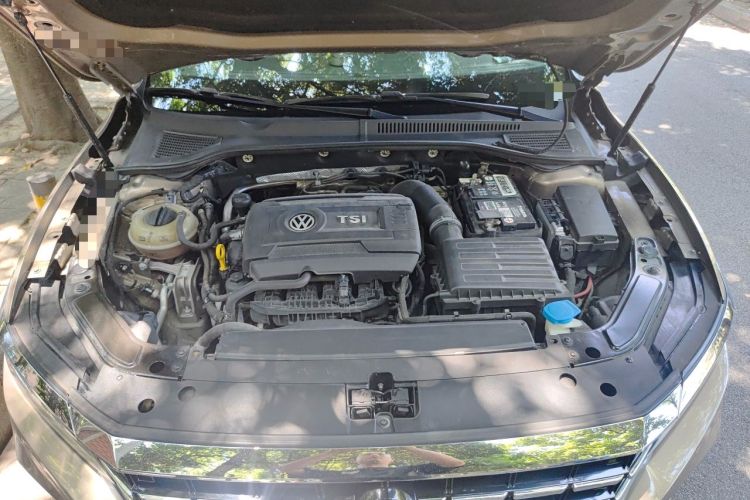 Used Volkswagen Passat 2019 380TSI Prestige Edition China VI Standard Engine Bay