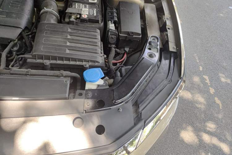 Used Volkswagen Passat 2019 380TSI Prestige Edition China VI Standard Engine Bay Left