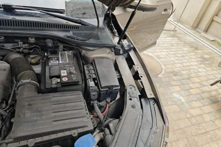 Used Volkswagen Passat 2019 380TSI Prestige Edition China VI Standard Engine Bay Left