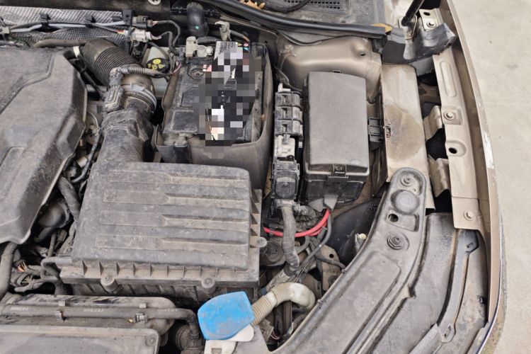 Used Volkswagen Passat 2019 330TSI Elite Edition China VI Engine Bay Left
