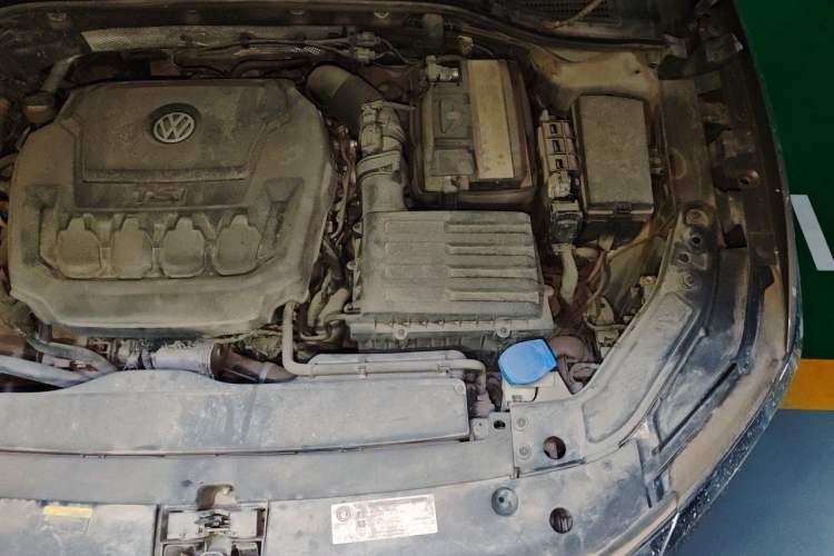 Used Volkswagen Passat 2019 330TSI Elite Edition China VI Engine Bay Left