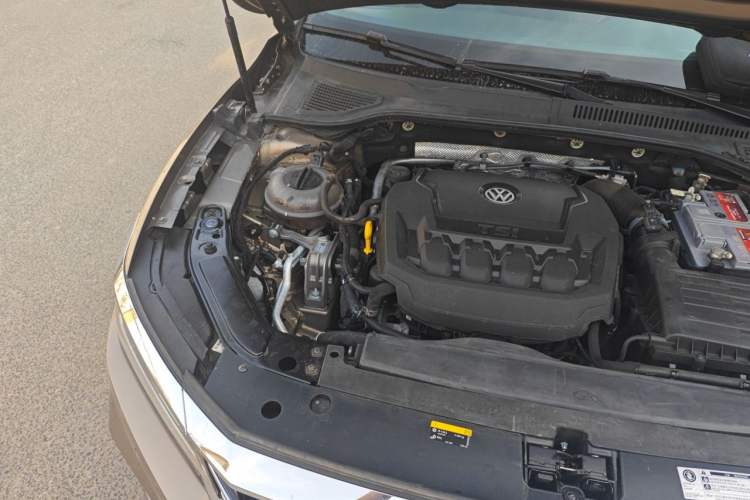 Used Volkswagen Passat 2019 330TSI Elite Edition China V Standard Engine Bay Right