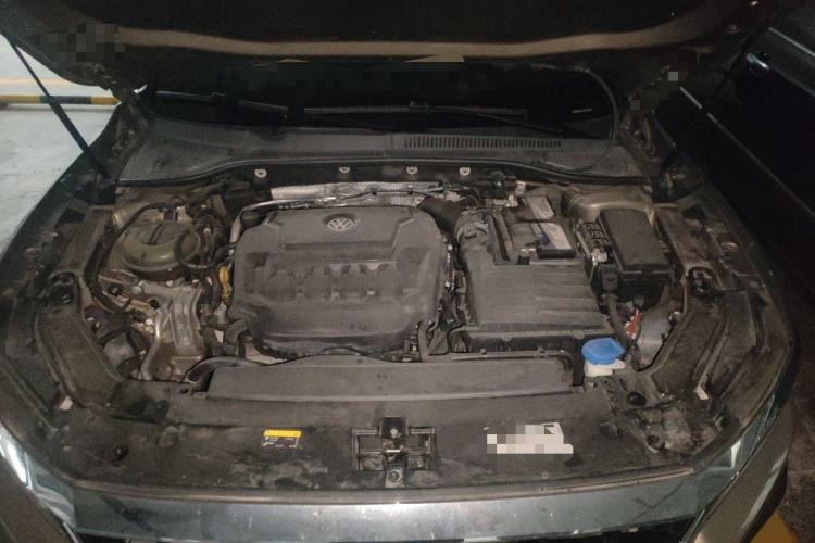 Used Volkswagen Passat 2019 330TSI Elite Edition China V Standard Engine Bay