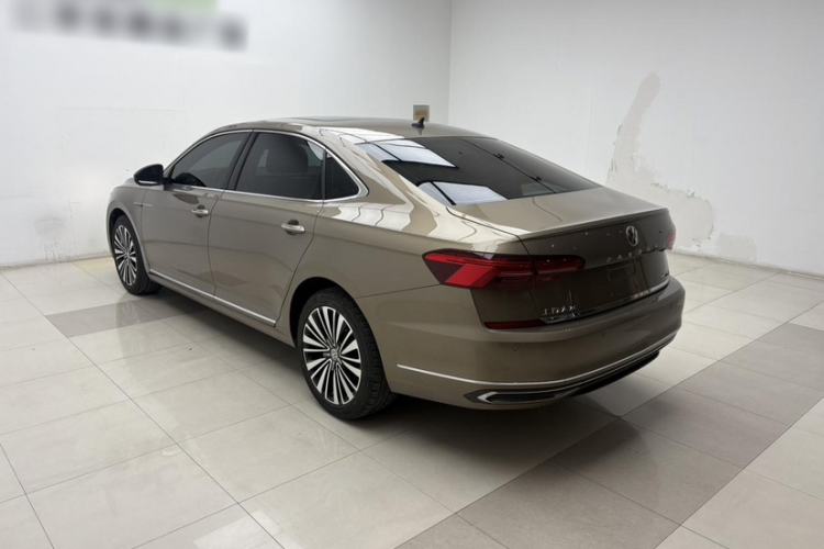 Used Volkswagen Passat 2019 330TSI Prestige Edition China VI Standard Exterior 3