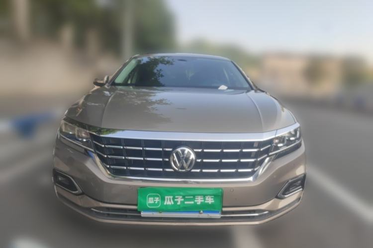 Used Volkswagen Passat 2019 330TSI Elite Edition China VI Front