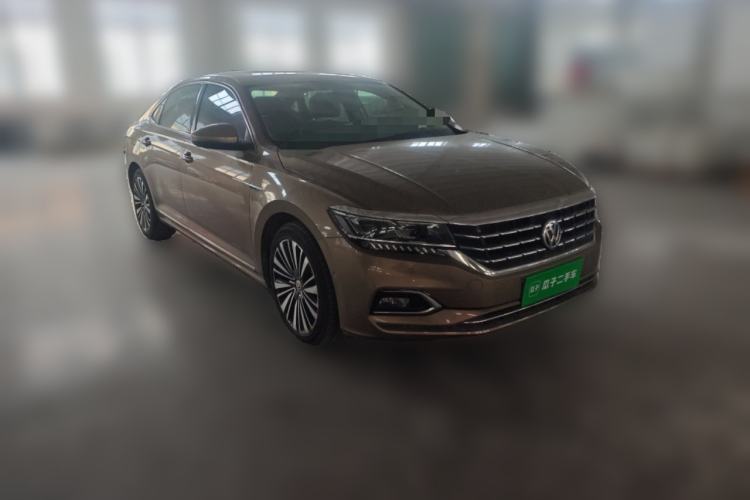 Used Volkswagen Passat 2019 330TSI Luxury Edition China V Standard Front Right 45 Deg