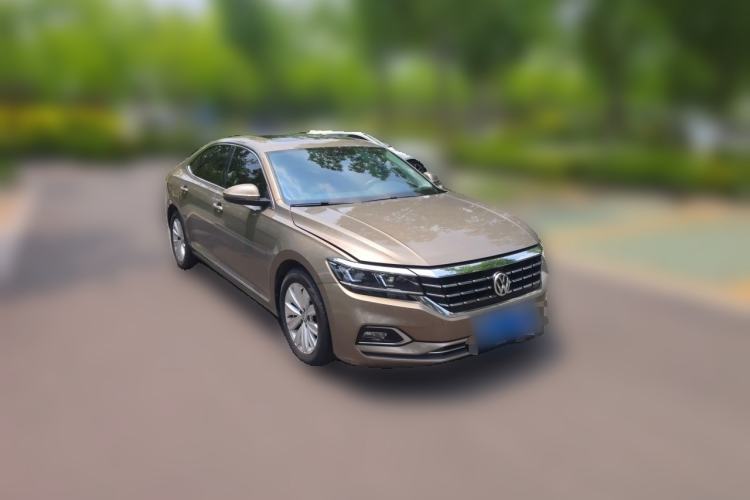 Used Volkswagen Passat 2019 330TSI Elite Edition China VI Front Right 45 Deg