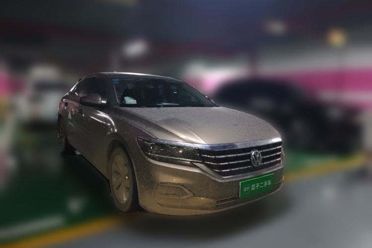 Used Volkswagen Passat 2019 330TSI Elite Edition China VI Front Right 45 Deg