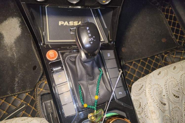 Used Volkswagen Passat 2019 330TSI Elite Edition China V Standard Gear Lever