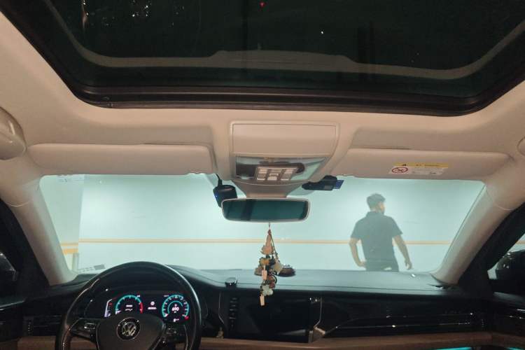 Used Volkswagen Passat 2019 380TSI Prestige Edition China VI Standard Headliner