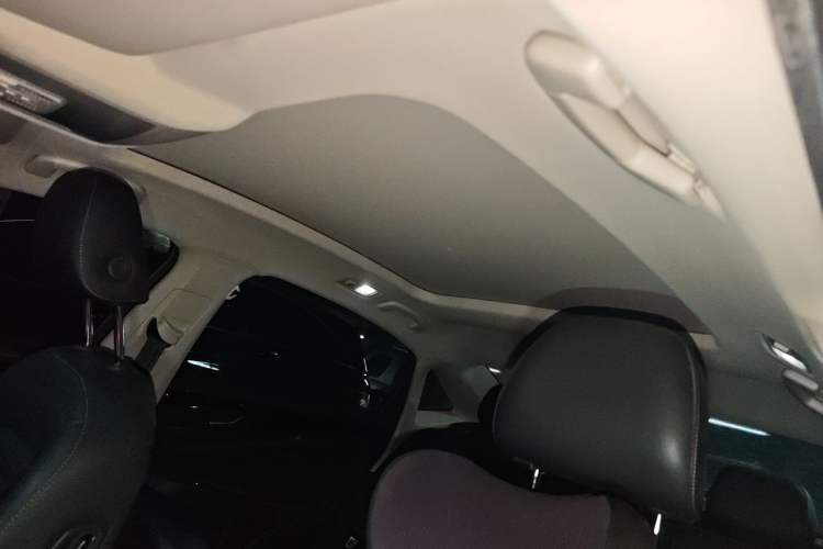 Used Volkswagen Passat 2019 330TSI Elite Edition China VI Headliner