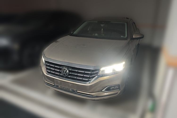 Used Volkswagen Passat 2019 380TSI Prestige Edition China VI Standard Guazi used car, China used car export, Used car for sale, Used cars, Cheapest cars for sale