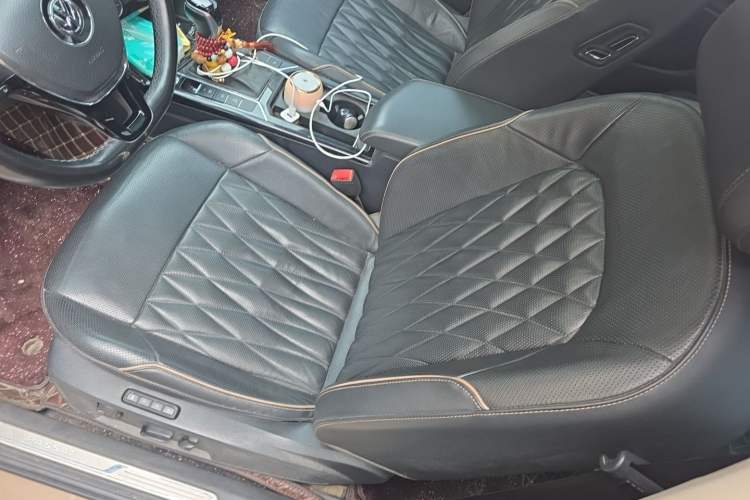 Used Volkswagen Passat 2019 330TSI Luxury Edition China V Standard Left Front Seat