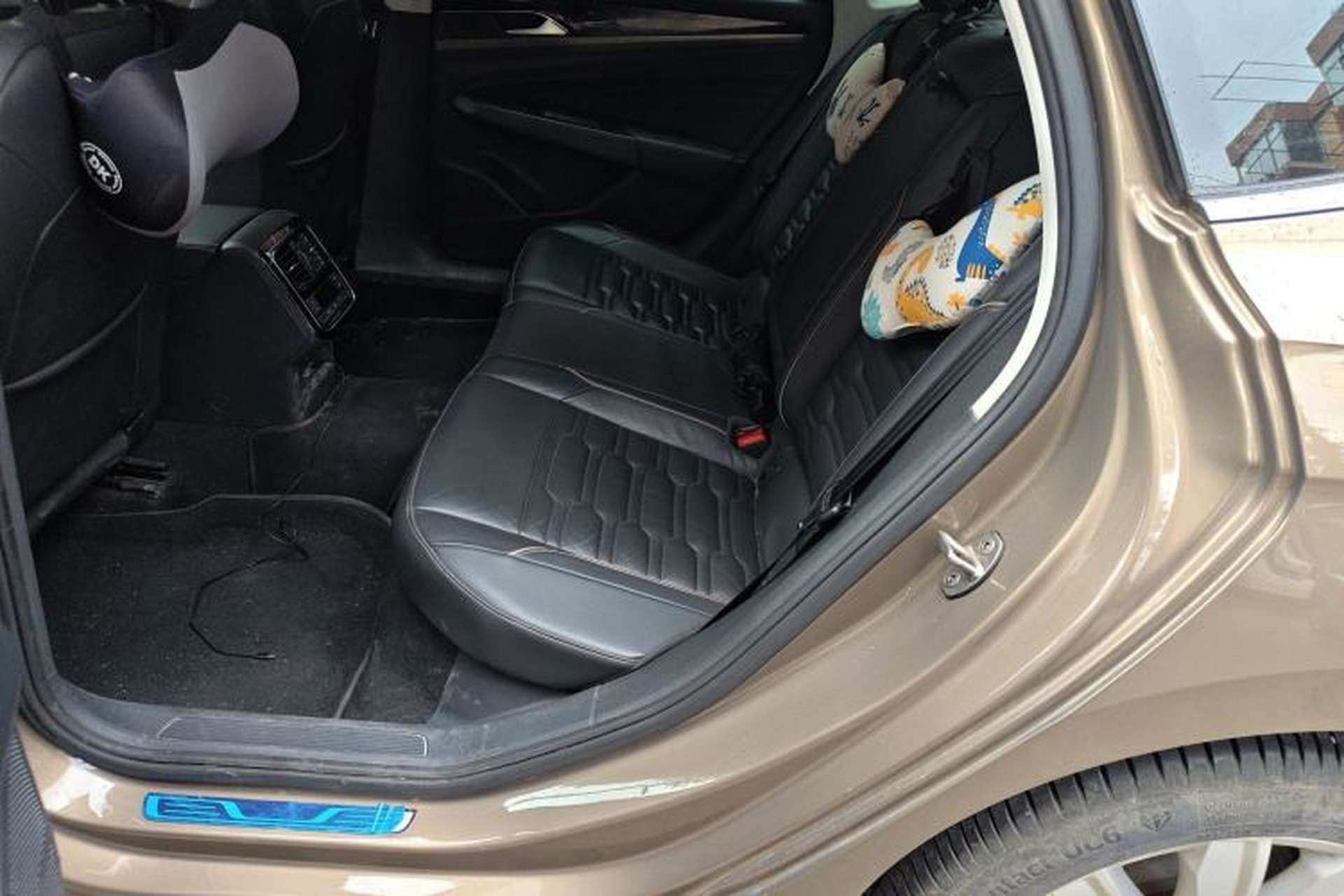 Used Volkswagen Passat 2019 330TSI Elite Edition China VI Left Rear Seat