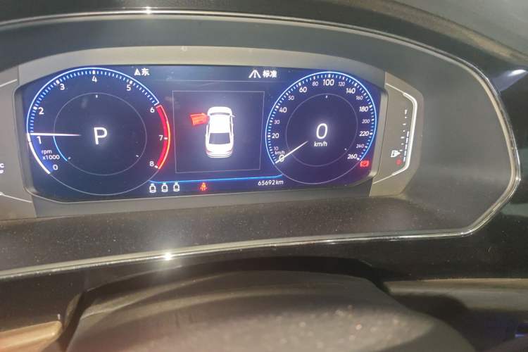 Used Volkswagen Passat 2019 330TSI Luxury Edition China V Standard Odometer Close Up