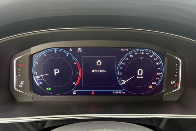 Used Volkswagen Passat 2019 330TSI Prestige Edition China VI Standard Odometer Close Up