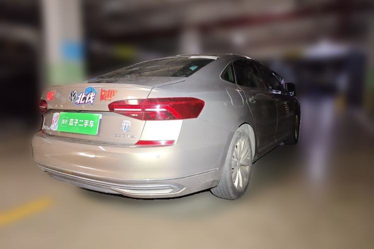 Used Volkswagen Passat 2019 330TSI Elite Edition China VI Rear Right 45 Deg