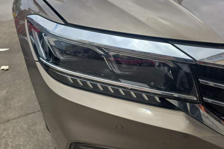 Used Volkswagen Passat 2019 330TSI Luxury Edition China V Standard Right Front Headlight