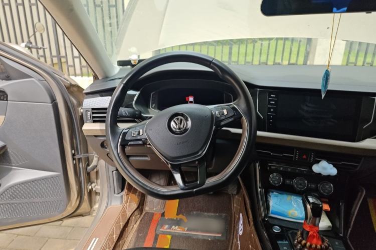 Used Volkswagen Passat 2019 380TSI Prestige Edition China VI Standard Steering Wheel