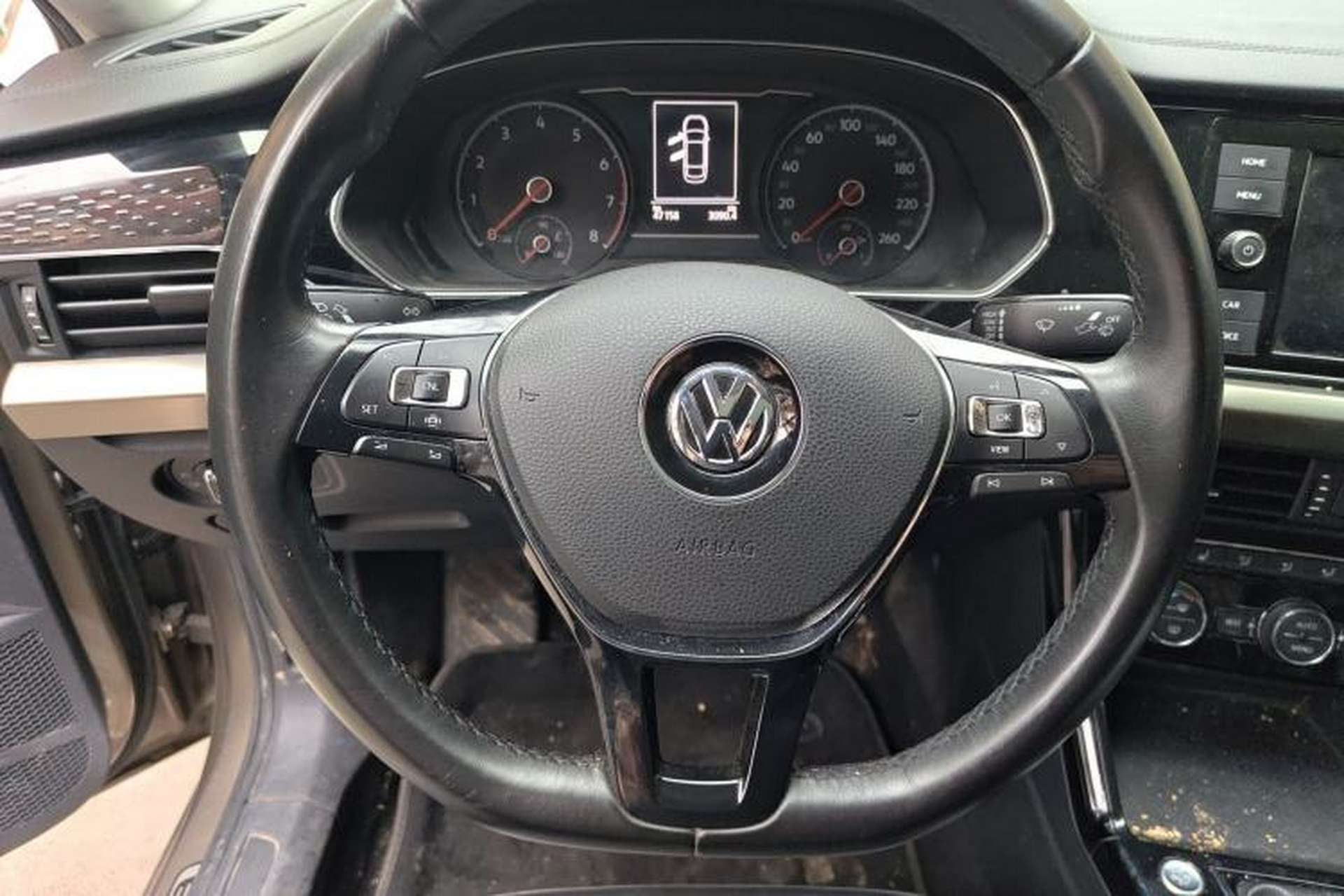 Used Volkswagen Passat 2019 330TSI Elite Edition China VI Steering Wheel