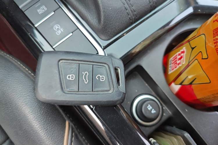 Used Volkswagen Passat 2019 330TSI Elite Edition China V Standard Vehicle Key