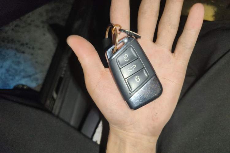 Used Volkswagen Passat 2019 330TSI Elite Edition China V Standard Vehicle Key