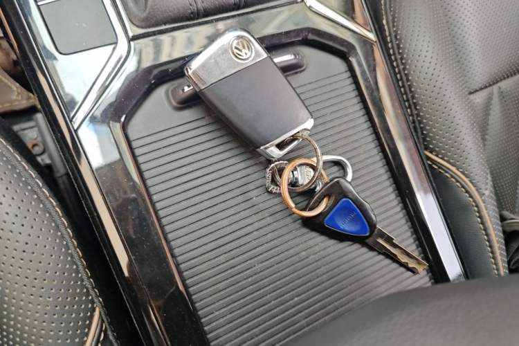 Used Volkswagen Passat 2019 380TSI Prestige Edition China VI Standard Vehicle Key
