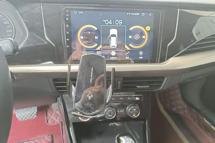 Used Volkswagen Passat 2019 330TSI Elite Edition China V Standard Audio And AC Panel